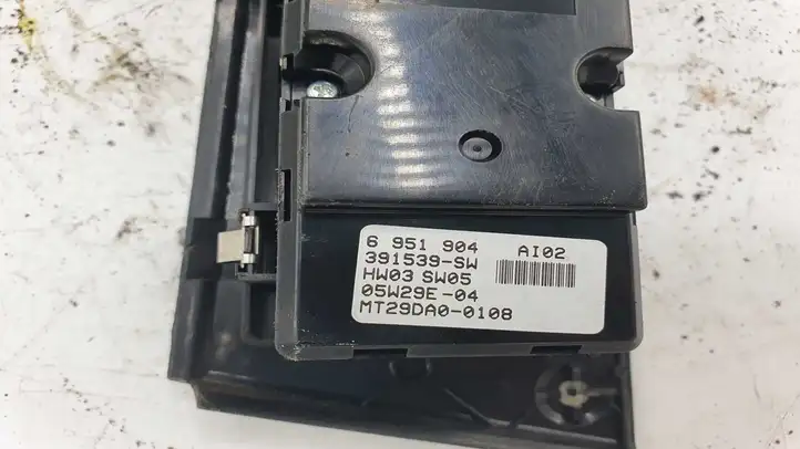 BMW 5 E60 E61 (2004 - 2010) 6951904 Кнопка стеклоподъемников — фото 3
