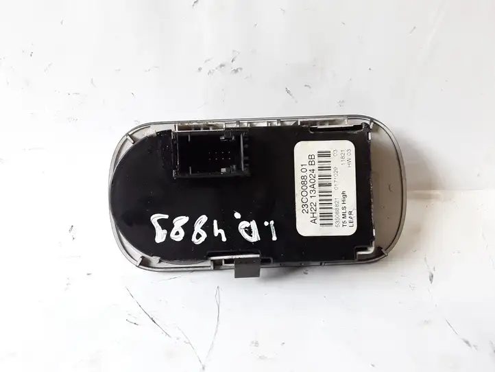 Land Rover Discovery 4 - LR4 (2009 - 2013) AH2213A024BB Включатель фонарей — фото 3