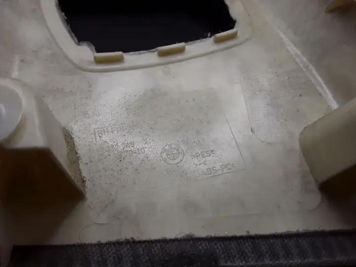 BMW 7 F01 F02 F03 F04 (2008 - 2016)  9112740 Отделка стойки (B) (верхняя)