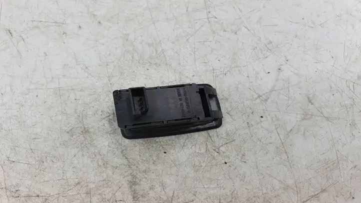 BMW 3 E90 E91 (2005 - 2012) 15939900 Кнопка стеклоподъемников — фото 3