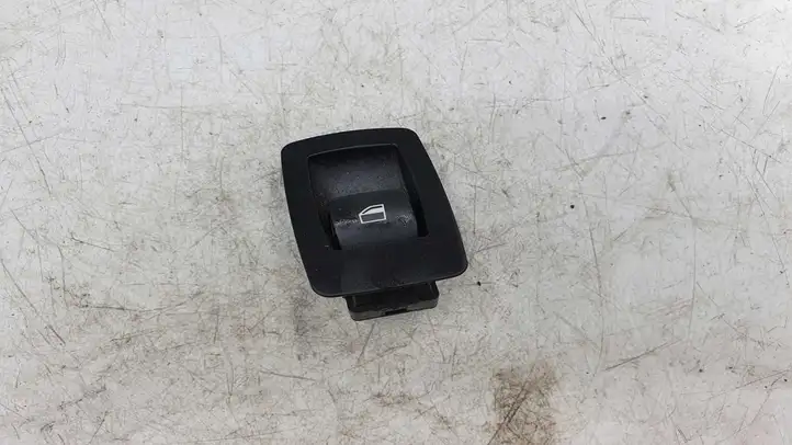 BMW 3 E90 E91 (2005 - 2012) 15939900 Кнопка стеклоподъемников — фото 1