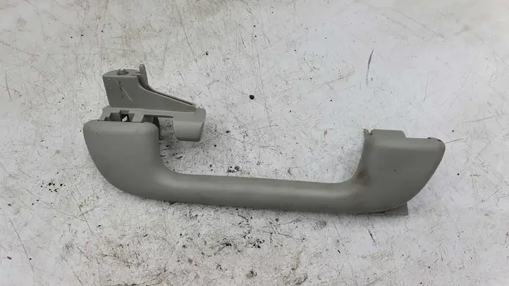 Toyota Corolla Verso AR10 (2004 - 2009) Потолочная ручка задняя — фото 1
