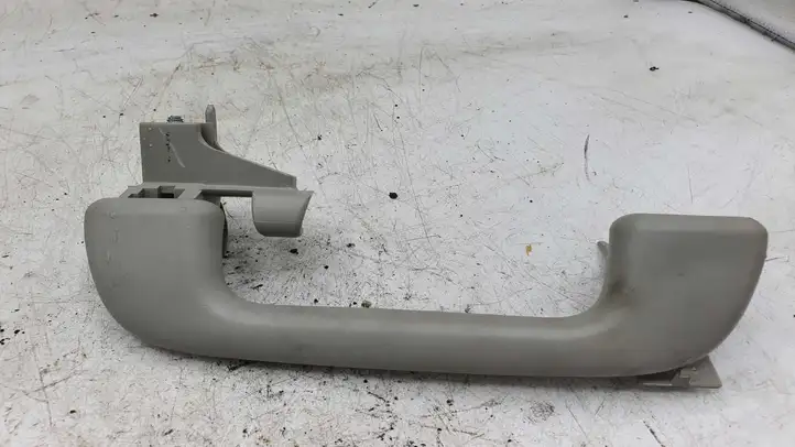 Toyota Corolla Verso AR10 (2004 - 2009) Потолочная ручка задняя — фото 2