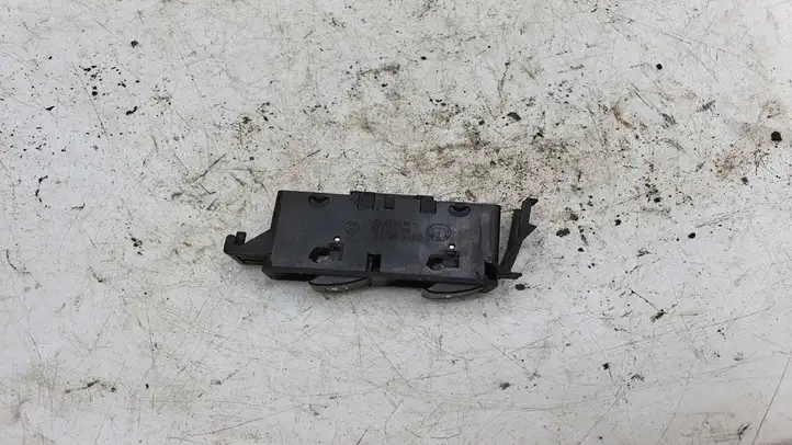 BMW 3 E46 (1998 - 2005) 61318381514 Кнопка стеклоподъемников — фото 1