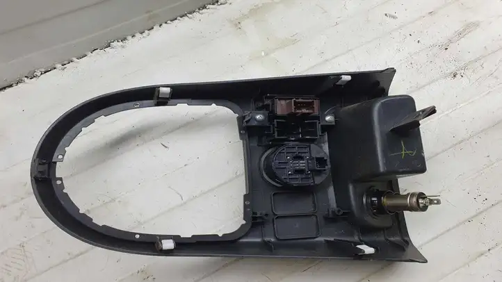 Nissan X-Trail T31 (2007 - 2014) Включатель блокировки дифференциалов — фото 2