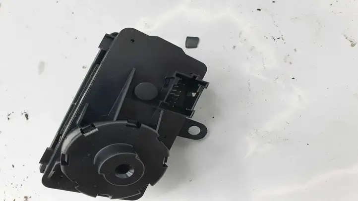 Mercedes-Benz E W211 (2002 - 2009) 2115450904 Включатель фонарей — фото 2