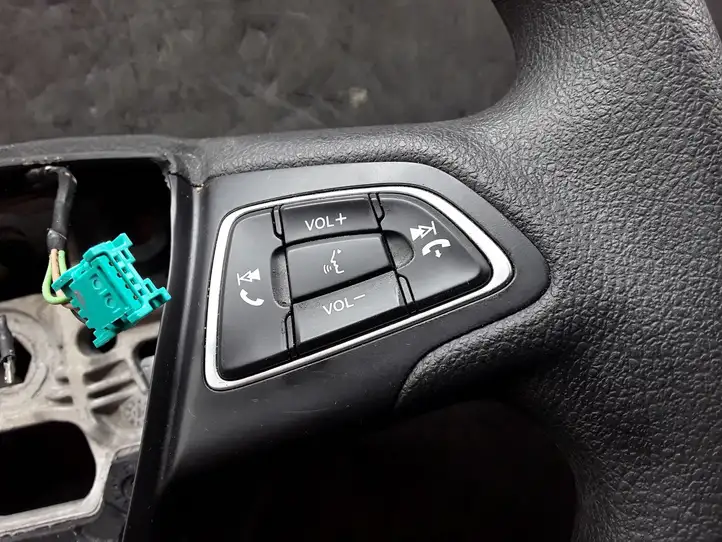 Ford Focus (2015 - 2019) F1EB3600EJ3ZHE Руль — фото 6