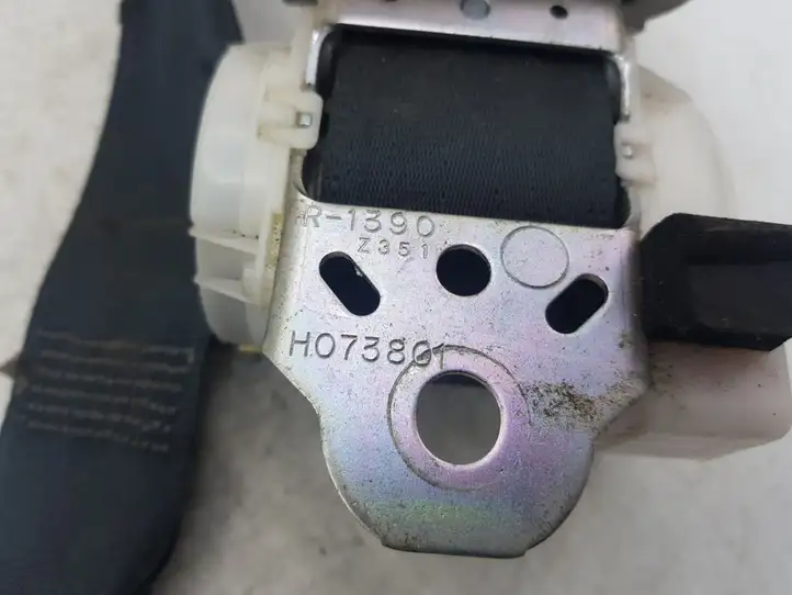 Toyota Corolla Verso AR10 (2004 - 2009) 0118808 Задний ремень безопасности — фото 3