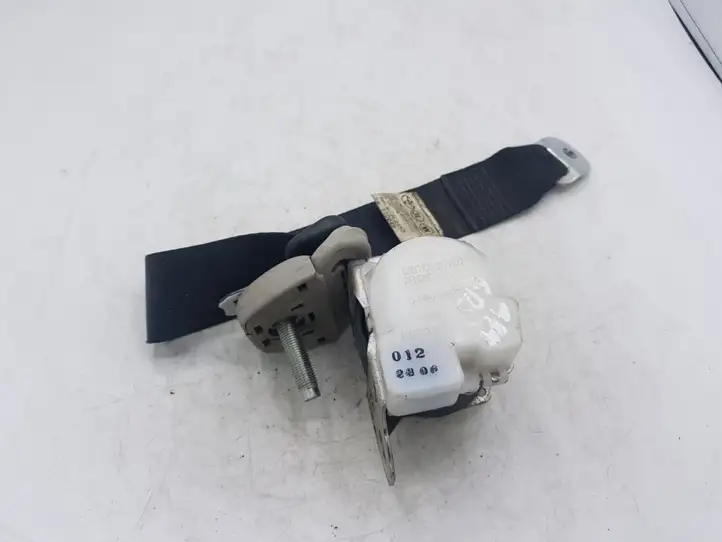 Toyota Corolla Verso AR10 (2004 - 2009) 0122806 Задний ремень безопасности — фото 1