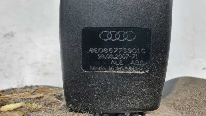 Audi A4 S4 B7 8E 8H (2004 - 2009) 8E0857739010 Задний средний замок ремня — фото 3