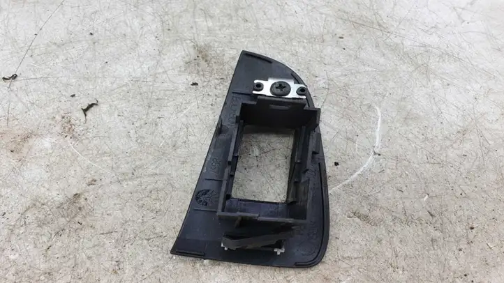 Toyota Avensis T250 (2006 - 2009) 7427105020 Накладка кнопки стеклоподъемника — фото 3