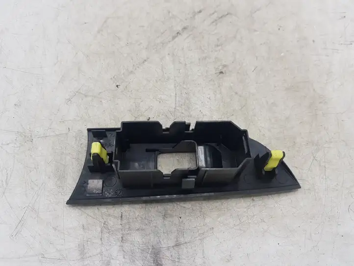 Toyota Corolla Verso AR10 (2004 - 2009) 7427153050 Накладка кнопки стеклоподъемника — фото 3