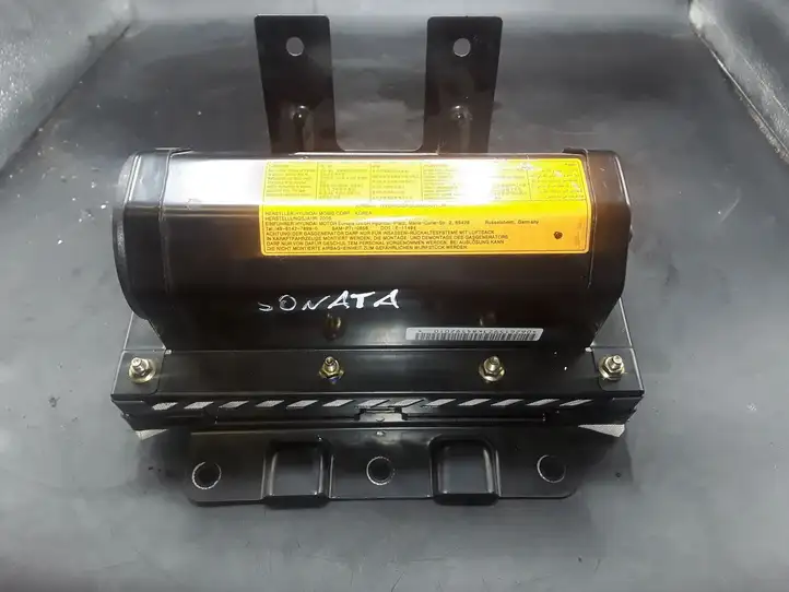 Hyundai Sonata (2003 - 2007) 845303K000 Подушка безопасности пассажира — фото 3