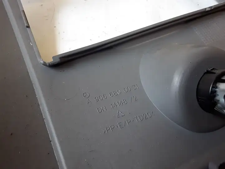 Volkswagen Crafter (2006 - 2016)  A9066800031 Другая деталь панели