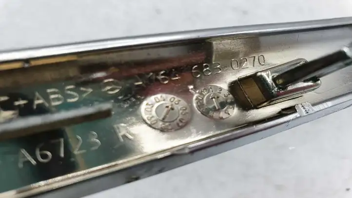 Mercedes-Benz ML W164 (2005 - 2011)  A1646830270 Декоративная планка