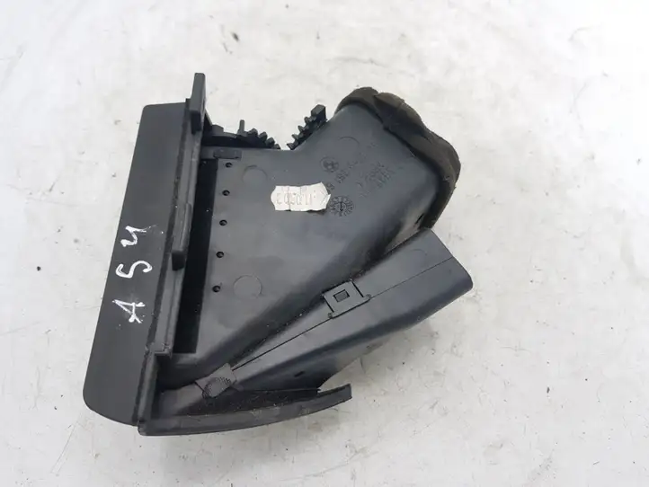BMW 3 E46 (1998 - 2005) 64228361897 Боковой воздушный дефлектор — фото 2