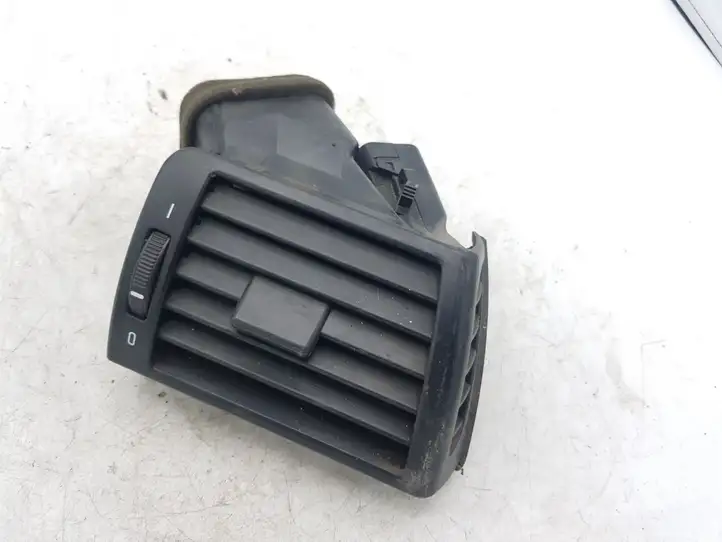 BMW 3 E46 (1998 - 2005) 64228361898 Боковой воздушный дефлектор — фото 1