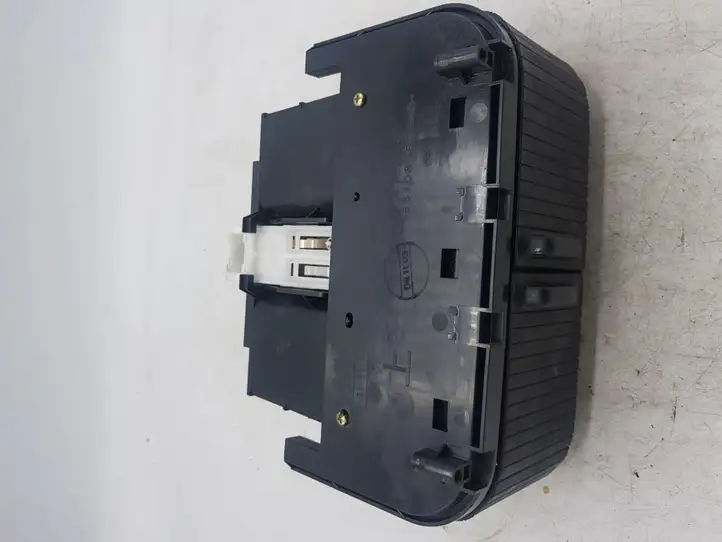 Nissan X-Trail T30 (2001 - 2007) 88108EQ400 Вещевой ящик — фото 1