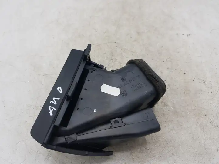 BMW 3 E46 (1998 - 2005) 64228361897 Боковой воздушный дефлектор — фото 2