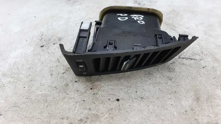 Toyota Corolla Verso E121 (2001 - 2004) 15564244 Боковой воздушный дефлектор — фото 1
