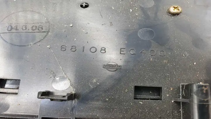 Nissan X-Trail T30 (2001 - 2007) 68108EQ400 Вещевой ящик — фото 2