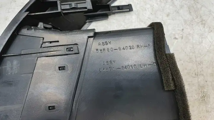 Toyota Corolla Verso E121 (2004 - 2007) 5568064020 Боковой воздушный дефлектор — фото 3