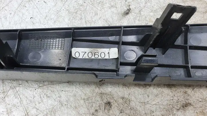 Nissan X-Trail T30 (2001 - 2007) 070601 Боковой воздушный дефлектор — фото 2