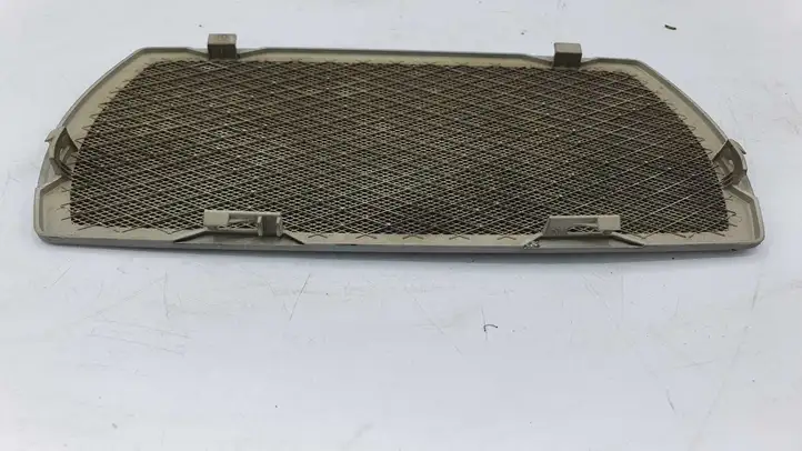 BMW 5 E60 E61 (2004 - 2010)   Отделка центрального динамика