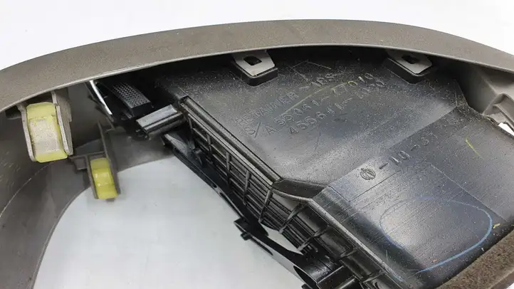 Toyota Prius (XW20) (2003 - 2009) 5566047020 Боковой воздушный дефлектор — фото 3
