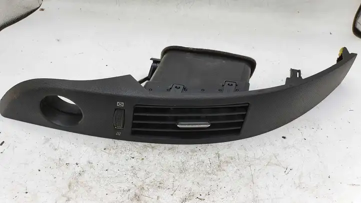 Toyota Corolla Verso E121 (2001 - 2004) 6556434010 Боковой воздушный дефлектор — фото 1