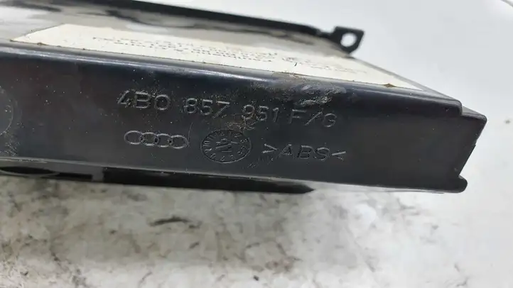 Audi A6 S6 C5 4B (2001 - 2004) 4B0857951 Передняя пепельница — фото 3