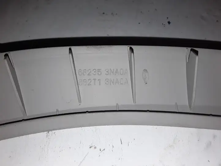 Nissan Leaf I (ZE0) (2010 - 2017) 682353NA0A Декоративная планка — фото 2