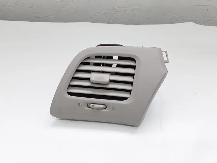 Nissan Leaf I (ZE0) (2010 - 2017)  687603NA0A Боковая воздушный дефлектор