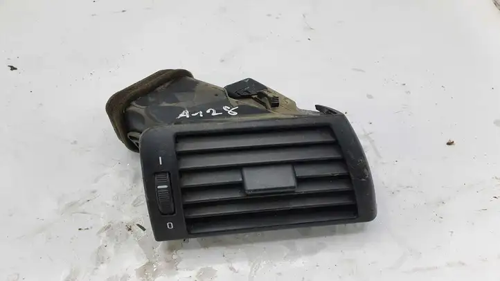 BMW 3 E46 (1998 - 2005) 64228361899 Боковой воздушный дефлектор — фото 1