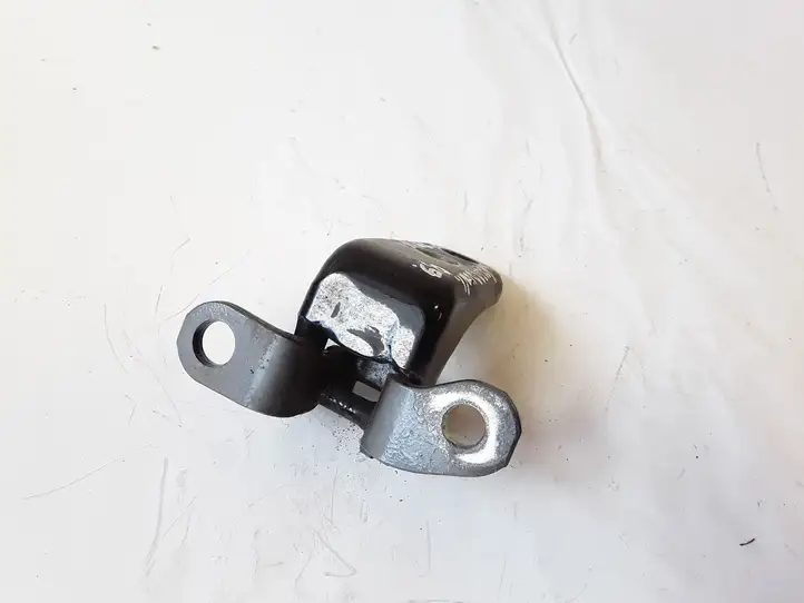 Honda Accord (2008 - 2016)   Верхняя петля передней двери