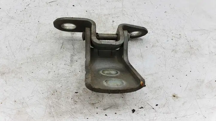 Toyota Corolla E120 E130 (2000 - 2004)   Верхняя петля передней двери