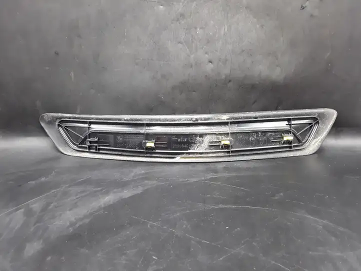 BMW 1 F20 F21 (2011 - 2019) 51477263311 Отделка заднего порога — фото 2