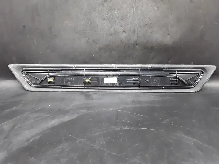 BMW 1 F20 F21 (2011 - 2019) 5147726331505 Отделка переднего порога — фото 2