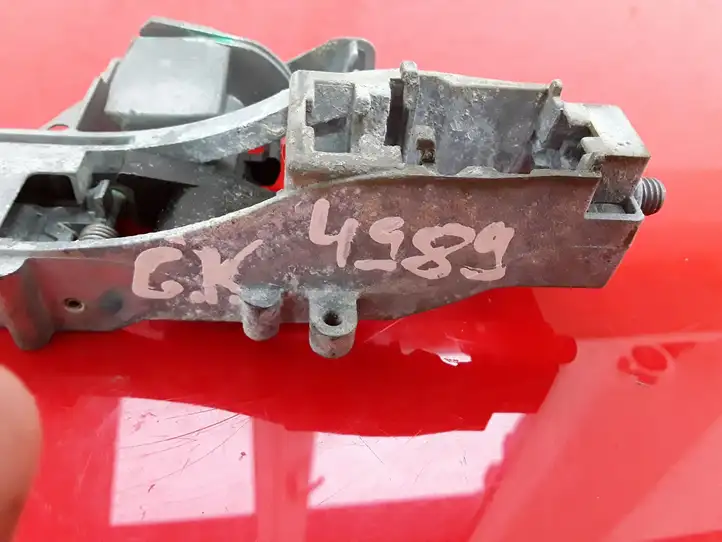 Citroen C4 I Picasso (2006 - 2013) 1198G1 Крепление наружной ручки задней двери — фото 2