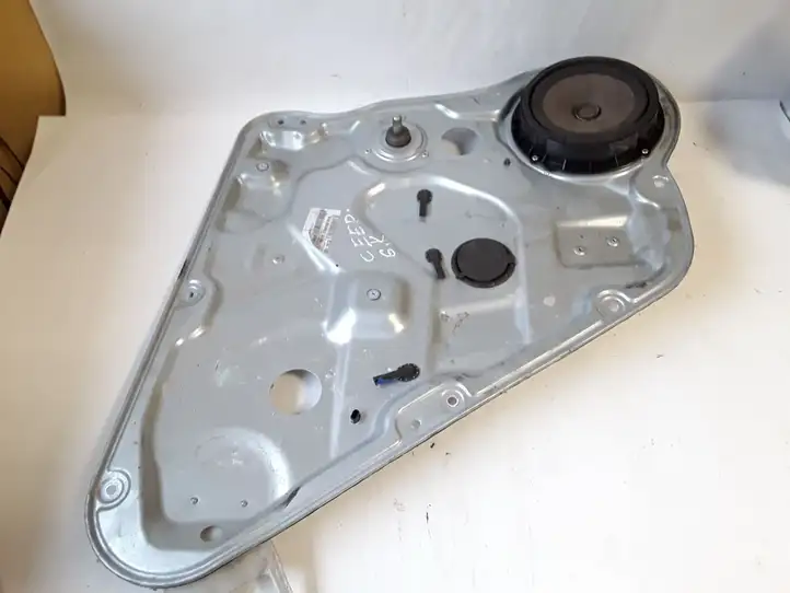 Kia Ceed (2006 - 2010)  834701H030  Механизм для электрического подъема окон задней двери (без двигателя)