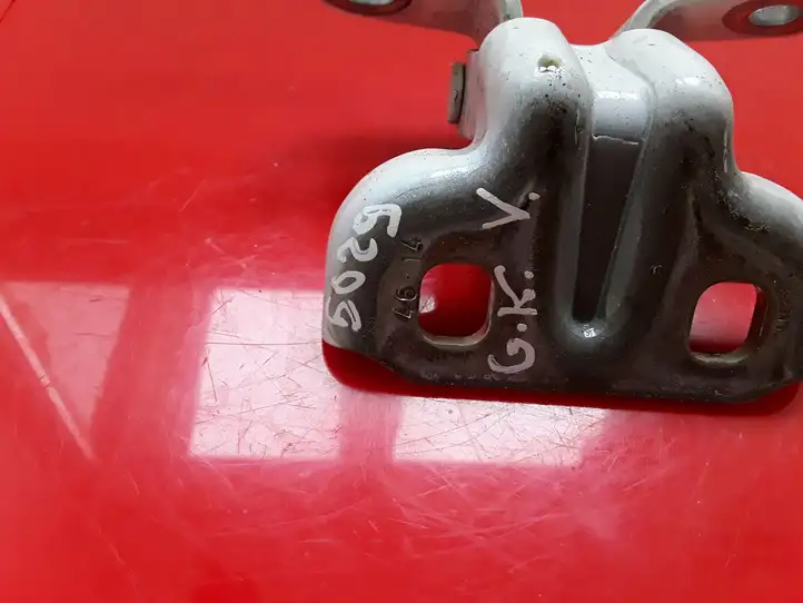 Opel Zafira (2014 - 2016)  4614 Верхняя петля задней двери