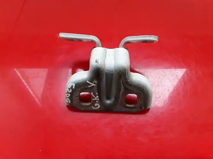 Opel Zafira (2014 - 2016)  4614 Верхняя петля задней двери