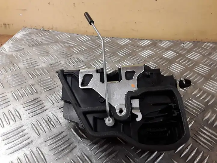 BMW 3 F30 F35 F31 (2012 - 2018) 7202148 Замок задней двери — фото 3
