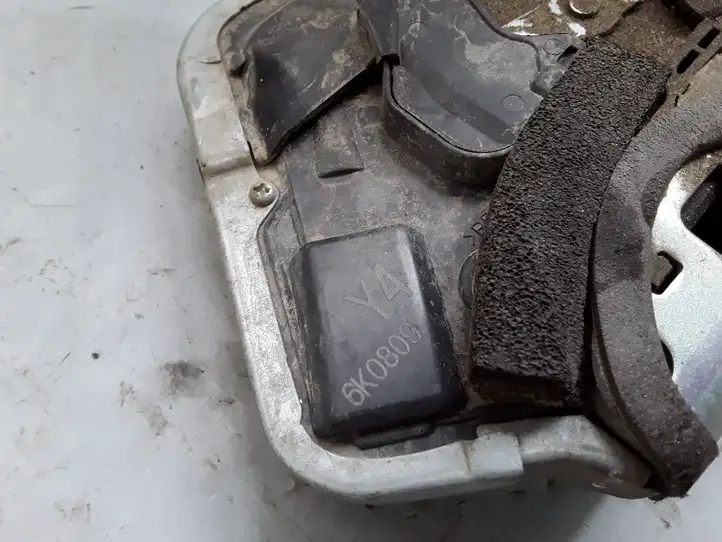 Toyota RAV 4 (XA30) (2006 - 2016) 6K0809 Замок задней двери — фото 3