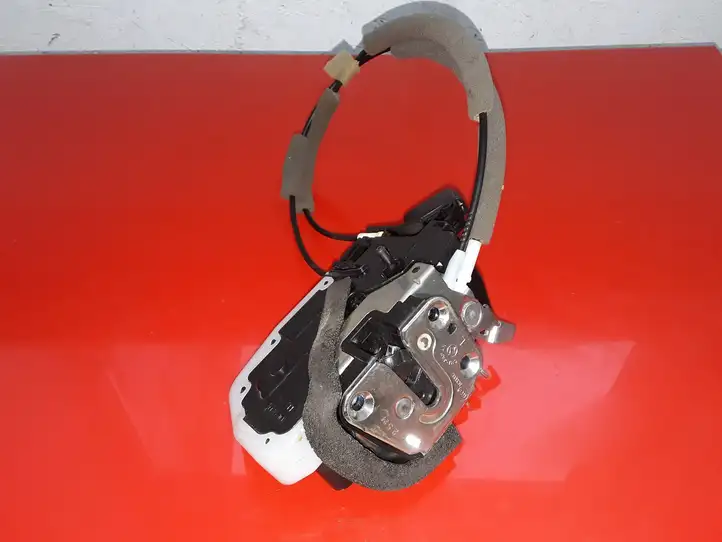 Nissan Leaf I (ZE0) (2010 - 2017) A3NL0XJ Замок задней двери — фото 4