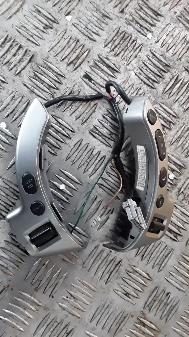 Nissan Qashqai (2006 - 2010) 25550JD01 Кнопки на рулевом колесе — фото 1