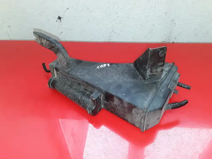 Seat Exeo (3R) (2008 - 2013) 8E0201803 Угольный фильтр — фото 1