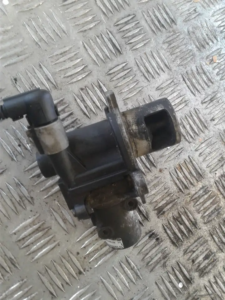 Renault Megane III (2009 - 2016) 7003680600 Клапан EGR — фото 2