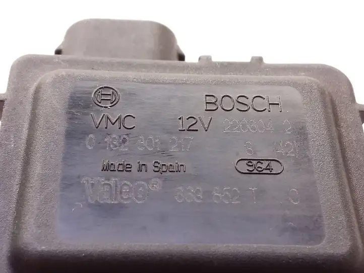 Citroen C5 (2004 - 2008) 0132801217 Двигатель задвижки потока воздуха — фото 3