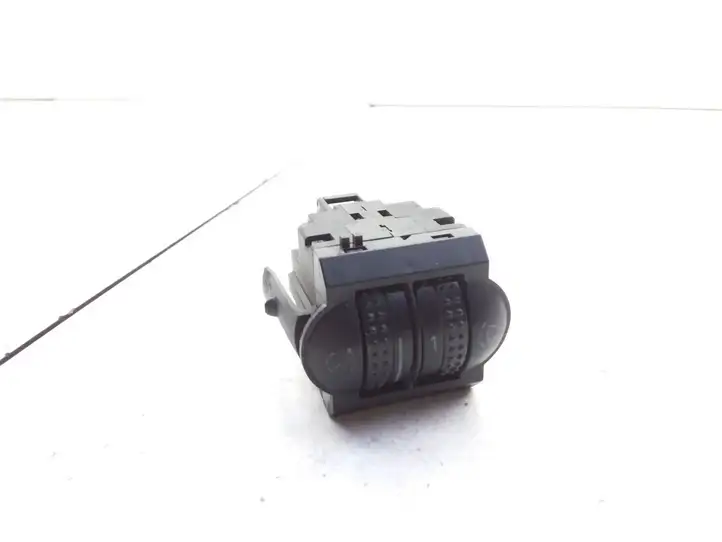 Volkswagen PASSAT B5.5 (2001 - 2005)  3B0941333C Включатель регулировки высоты фонарей